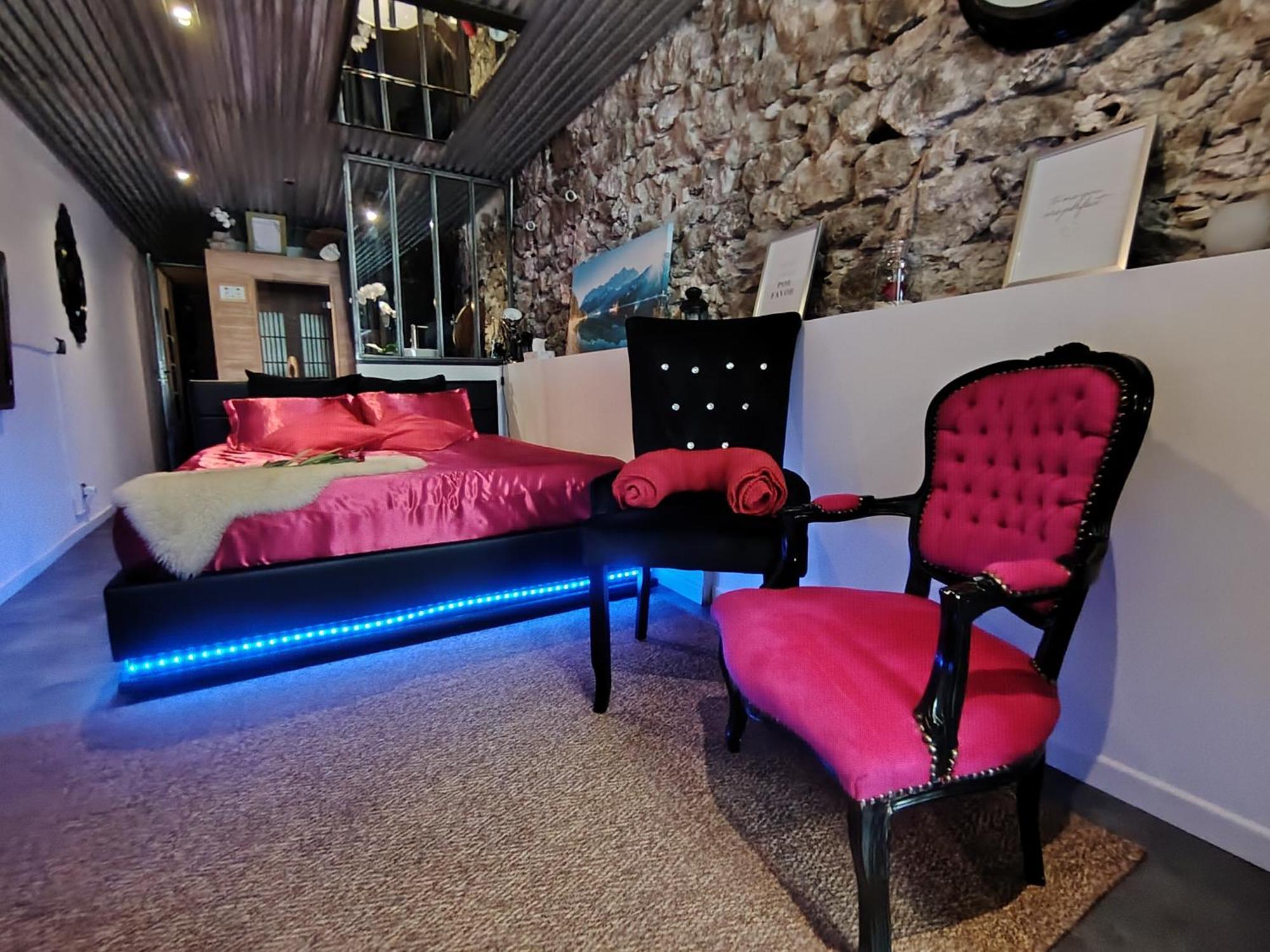Sweet Loft Grenoble-Love Room Avec Jacuzzi & Sauna Exterior photo